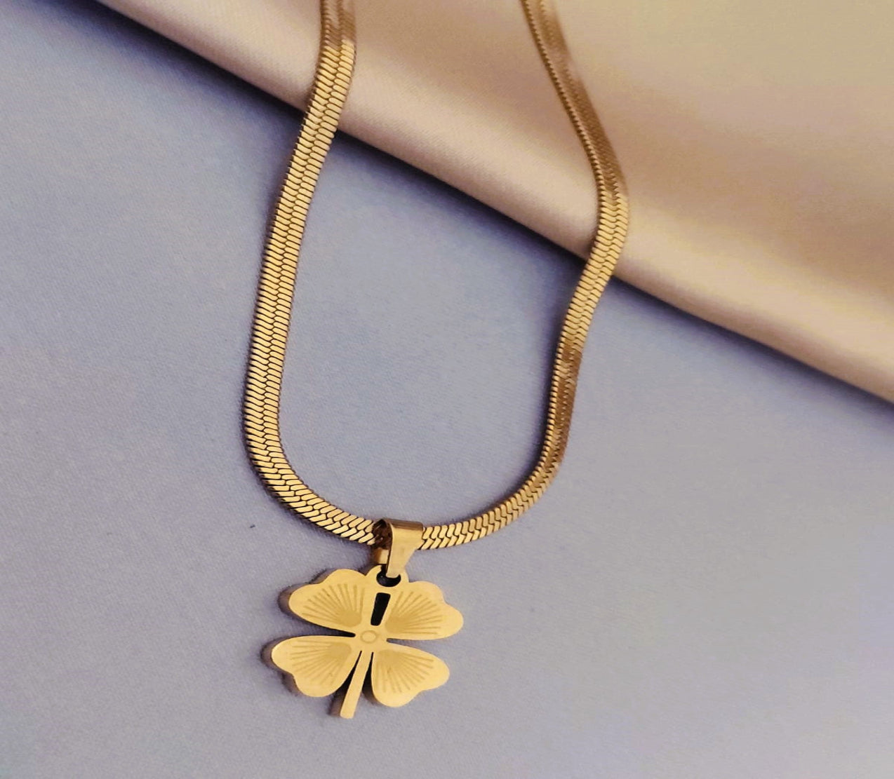 Stainless Steel 18K Gold Plated Clover Leaf Necklace